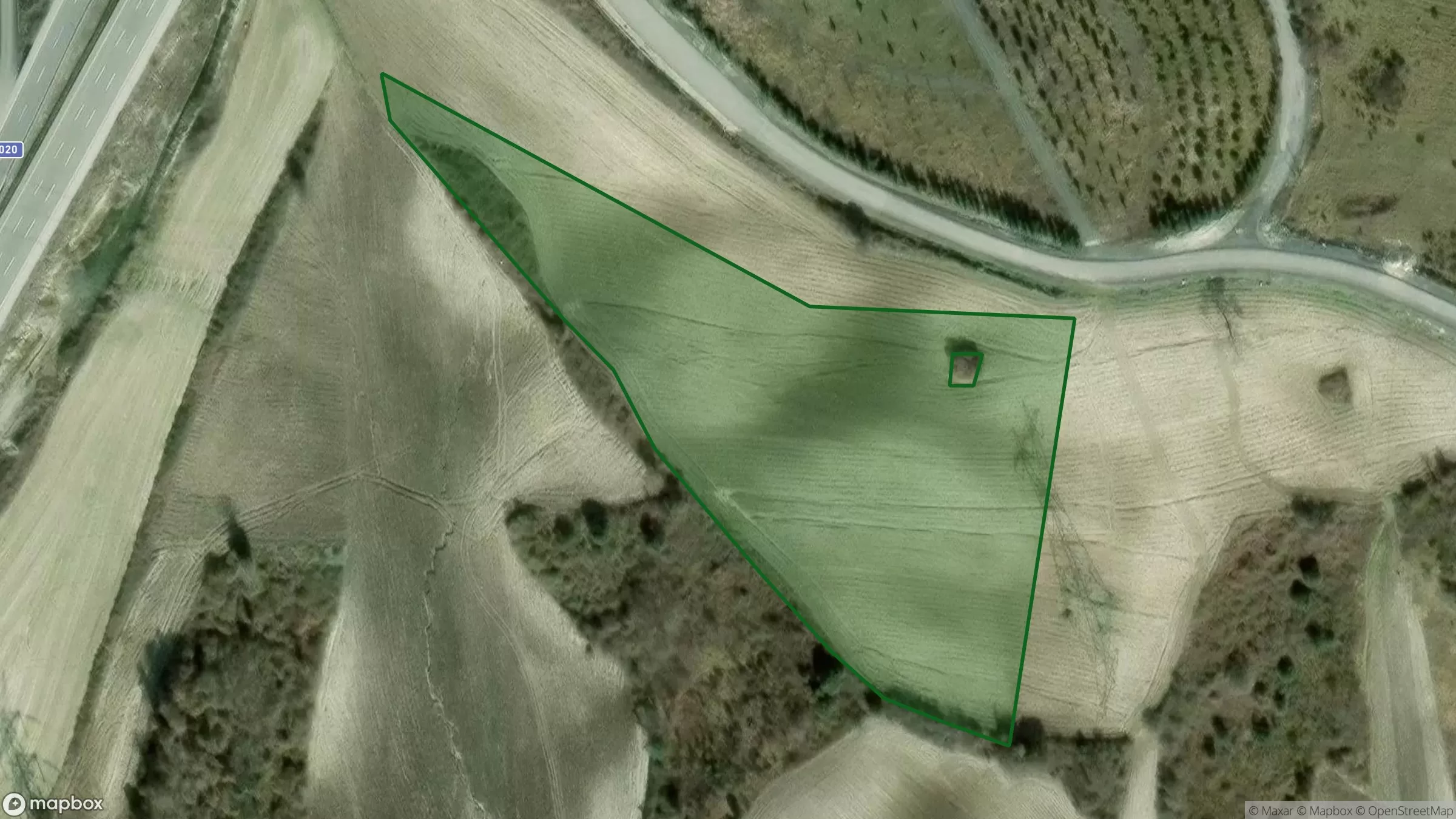 YASSIÖREN'DE ZEMİN+14 KAT TİCARİDE 172M2 ARAZİ — parsel sınırı
